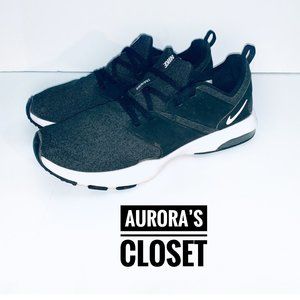 Nike 10.5 Black Air Bella TR